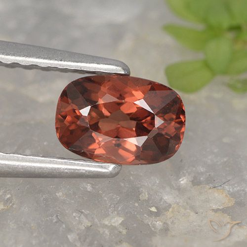 0.72ct 자연스러운 딥 크림슨 레드 말레이시아 가넷, 방석, VVS-VS