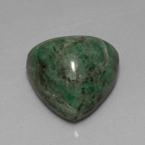 12.52캐럿 천연 그린 마우싯싯, 트릴리언, 14.2×14.1 mm, 불투명체