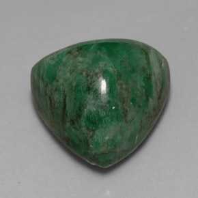 13.35캐럿 천연 그린 마우싯싯, 트릴리언, 14.5×14.1 mm, 불투명체