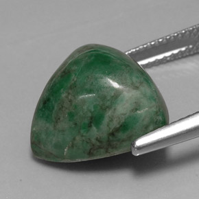 13.35캐럿 천연 그린 마우싯싯, 트릴리언, 14.5×14.1 mm, 불투명체