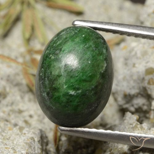 6.33ct 자연스러운 파인 그린 앉아-앉아, 타원형, 불투명체