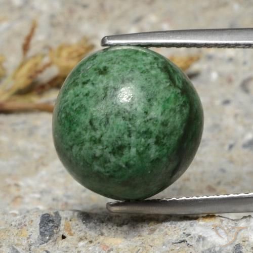 11.32ct 자연스러운 옅은 소나무 녹색 앉아-앉아, 둥근, 불투명체