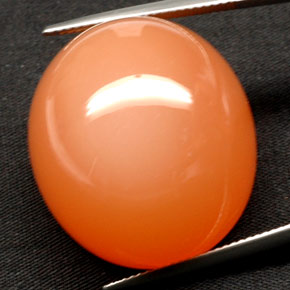 81.53캐럿 천연 오렌지 문스톤, 투명한, 25.6×23.1 mm, 투명/반투명