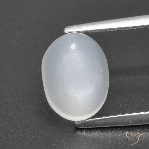 2.31ct 자연스러운 반투명 흰색 월장석, 타원형, 투명한