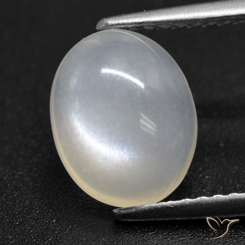 2.16ct 자연스러운 반투명 흰색 월장석, 타원형, 투명한
