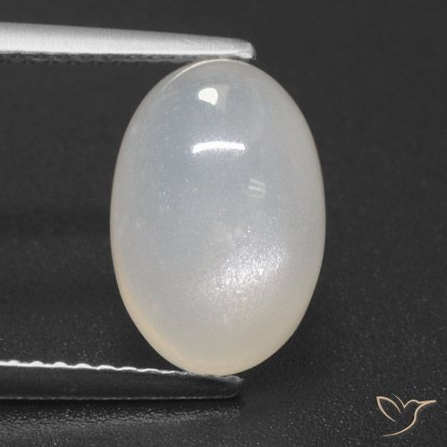 3.86ct 자연스러운 따뜻한 화이트 월장석, 타원형, 투명한