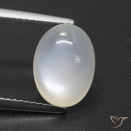 3.58ct 자연스러운 반투명 흰색 월장석, 타원형, 투명한