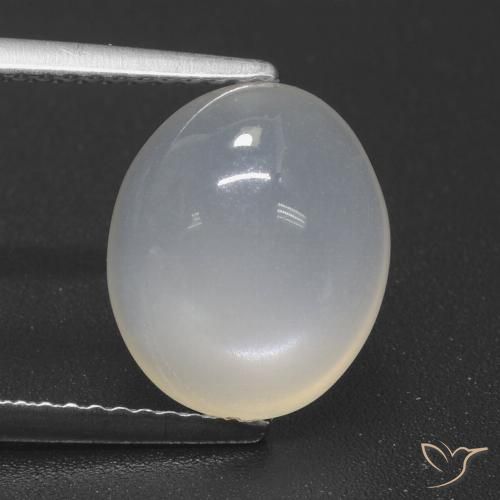 4.49ct 자연스러운 반투명 흰색 월장석, 타원형, 투명한