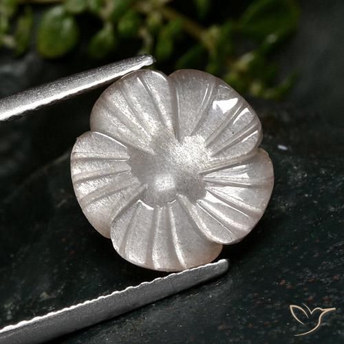 4.31ct 자연스러운 매우 밝은 분홍색 월장석, 플라워 컷, 투명한