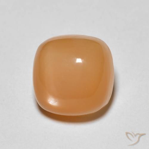 1.88ct 자연스러운 Medium Light-Orange 월장석, 방석, 불투명체