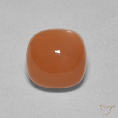 2.66ct 자연스러운 붉은 오렌지 월장석, 방석, 투명한