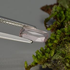 0.65캐럿 천연 라이트 핑크 모르가나이트, 쿠션 컷, VVS