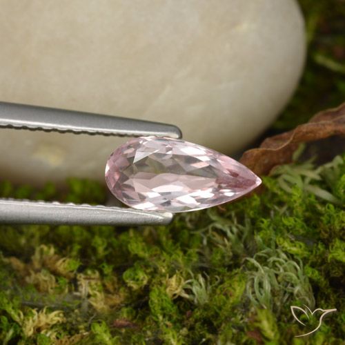 0.72ct 자연스러운 미디엄 라이트 핑크 모르가나이트, 배 모양, VVS
