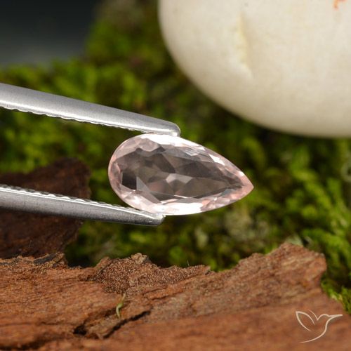 0.70ct 자연스러운 미디엄 핑크 모르가나이트, 배 모양, VVS
