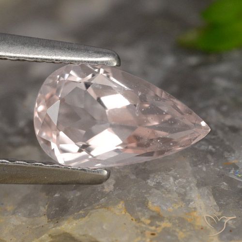 0.77ct 자연스러운 플라밍고 핑크 모르가나이트, 배 모양, VVS-VS
