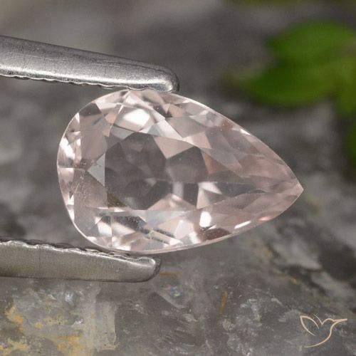 0.70ct 자연스러운 플라밍고 핑크 모르가나이트, 배 모양, VVS-VS