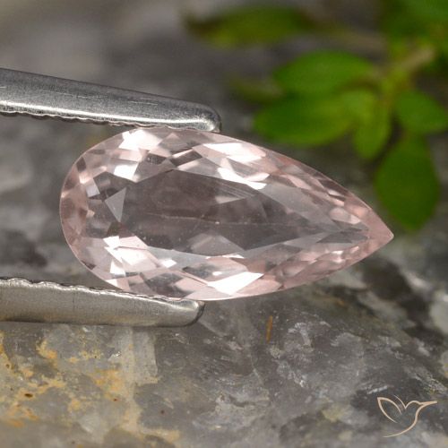 0.73ct 자연스러운 미디엄 핑크 모르가나이트, 배 모양, VVS-VS