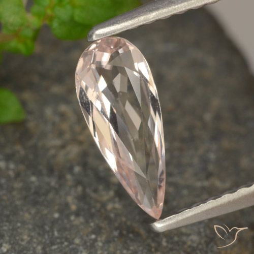0.56ct 자연스러운 새먼 핑크 모르가나이트, 배 모양, VVS