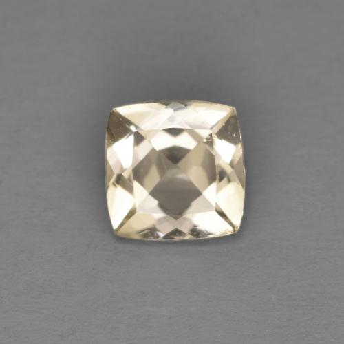 0.68캐럿 천연 라이트 골든 모가나이트, 쿠션 컷, 5.9×5.9 mm, VS