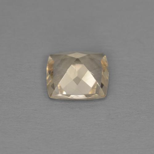 0.68캐럿 천연 라이트 골든 모가나이트, 쿠션 컷, 5.9×5.9 mm, VS