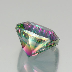 17.83캐럿 천연 탑 레인보우 미스틱 쿼츠, 쿠션 컷, 16.2×16.2 mm, VVS-VS
