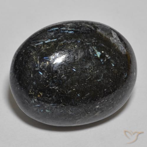 24.48ct 자연스러운 블루 스파클이 있는 블랙 누움마이트, 타원형, 불투명체