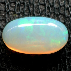 0.63캐럿 천연 멀티컬러 오팔, 투명한, 7.9×4.5 mm, 투명/반투명