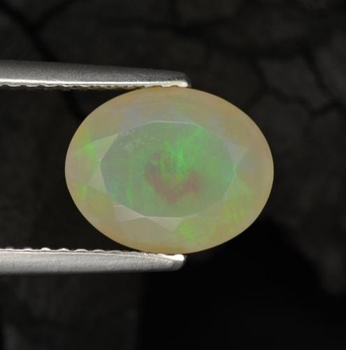 1.33ct 자연스러운 다색 오팔, 타원형, 투명한