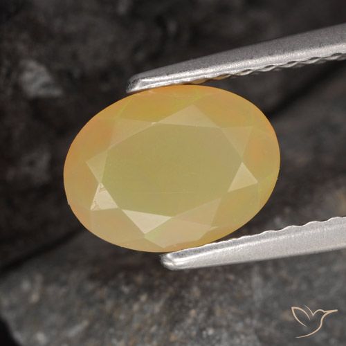 0.87ct 자연스러운 다색 오팔, 타원형, 투명한