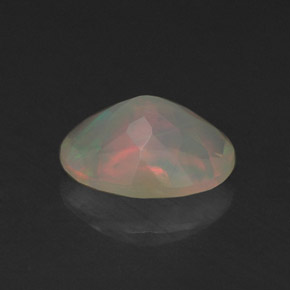 0.64캐럿 천연 멀티컬러 오팔, 투명한, 7.9×6 mm, 투명/반투명