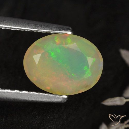0.75ct 자연스러운 다색 오팔, 타원형, 투명한