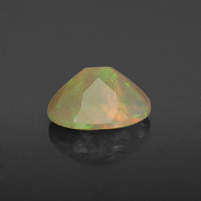 0.82캐럿 천연 멀티컬러 오팔, 투명한, 8×6 mm, 투명/반투명
