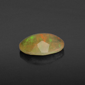 0.61캐럿 천연 멀티컬러 오팔, 투명한, 8.2×6.2 mm, 투명/반투명