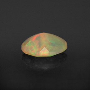 0.73캐럿 천연 멀티컬러 오팔, 투명한, 8.1×6.1 mm, 투명/반투명