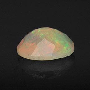 0.89캐럿 천연 멀티컬러 오팔, 투명한, 8.2×6.3 mm, 투명/반투명