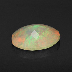 0.66캐럿 천연 멀티컬러 오팔, 투명한, 8.2×6.1 mm, 투명/반투명