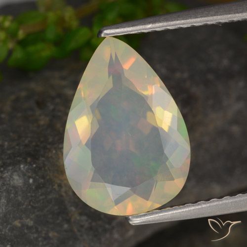1.56ct 자연스러운 다색 오팔, 배 모양, 투명한
