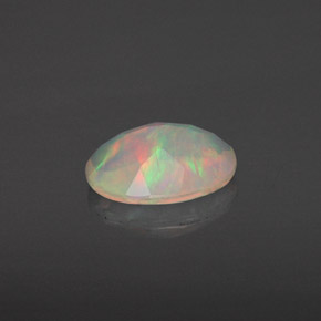 0.70캐럿 천연 멀티컬러 오팔, 투명한, 8.2×6.2 mm, 투명/반투명