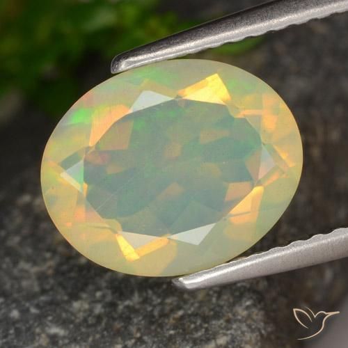 1.42ct 자연스러운 다색 오팔, 타원형, 투명한