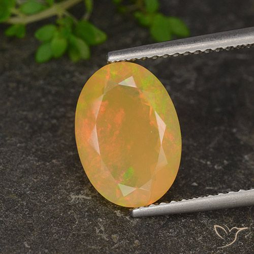 1.87ct 자연스러운 다색 오팔, 타원형, 투명한