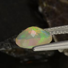 0.88캐럿 천연 멀티컬러 오팔, 타원형 컷, 8.3×6.2 mm, 투명한
