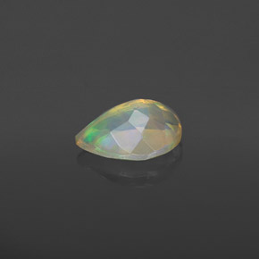 0.74캐럿 천연 멀티컬러 오팔, 배 모양, 8.2×6.1 mm, 투명한
