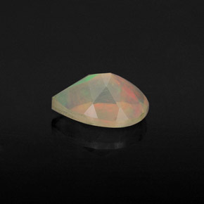 0.51캐럿 천연 멀티컬러 오팔, 배 모양, 7.2×5.2 mm, 투명한