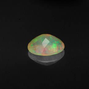 0.92캐럿 천연 멀티컬러 오팔, 타원형 컷, 8.7×7 mm, 투명한