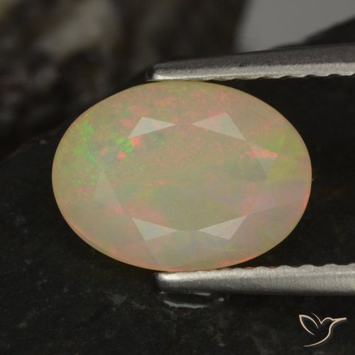 1.14ct 자연스러운 다색 오팔, 타원형, 투명한