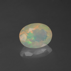 0.80캐럿 천연 멀티컬러 오팔, 투명한, 8.2×6.2 mm, 투명/반투명