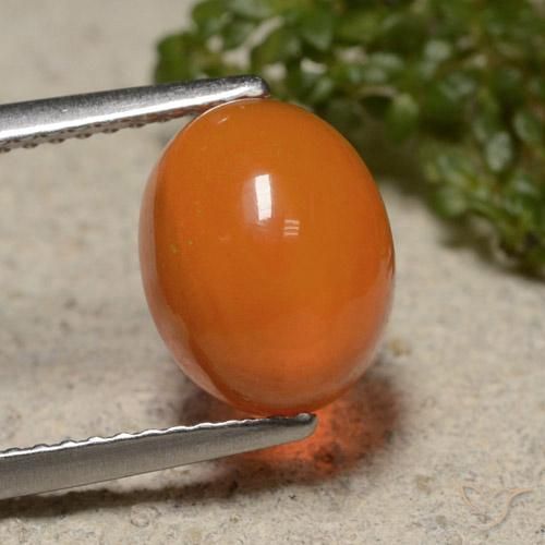 2.16ct 자연스러운 파이어 오렌지 오팔, 타원형, 투명한