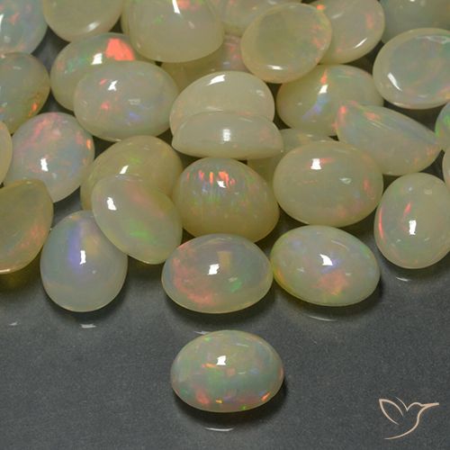 1.26ct 자연스러운 다색 오팔, 타원형, 투명한