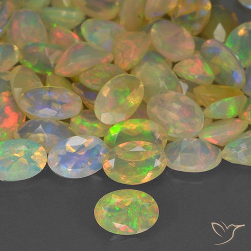 0.27ct 자연스러운 다색 오팔, 타원형, 투명한