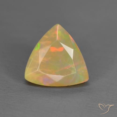 0.91ct 자연스러운 다색 오팔, 일조, 투명한